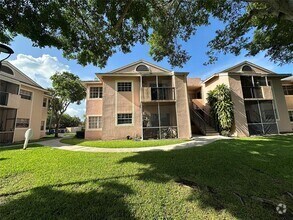 Building Photo - 641 Cypress Lake Blvd