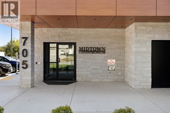 Building Photo - 705 Grand Marais Rd E