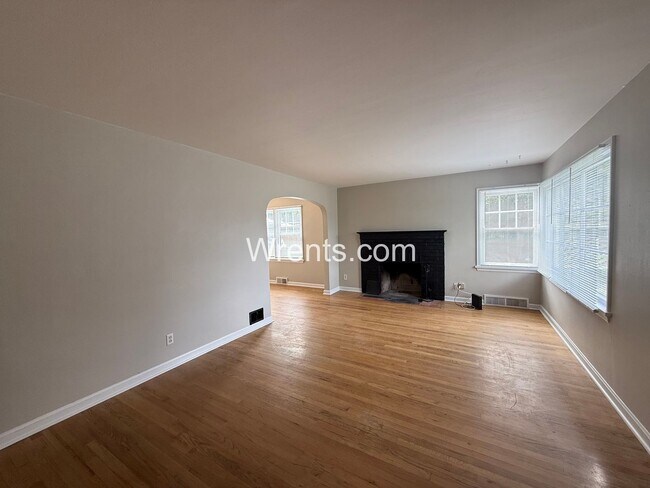 Foto del edificio - 1104 E 14th Ave
