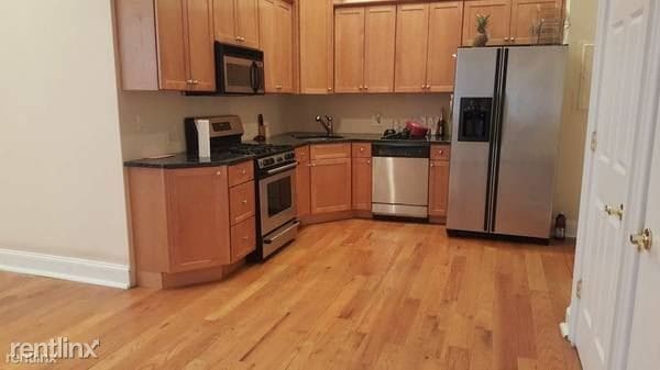 Building Photo - 2 br, 1 bath  - 113 Chestnut St 5