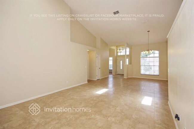 Building Photo - 1450 Thornhill Cir