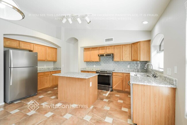 Foto del edificio - 10229 W Daley Ln