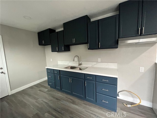 Foto del edificio - 2415 W Lincoln St