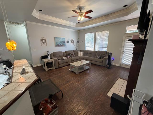 Foto del edificio - 703 Chandler Ct