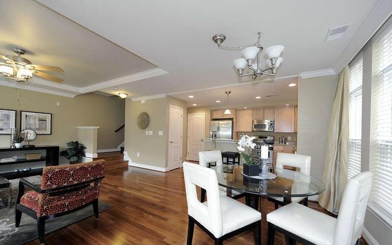 Primary Photo - 1451 Belmont St NW
