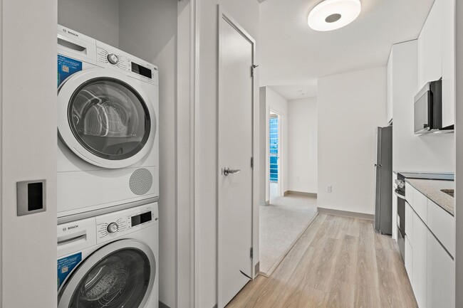 Foto del edificio - Brand New 2-bedroom, 1-bathroom at The Fla...
