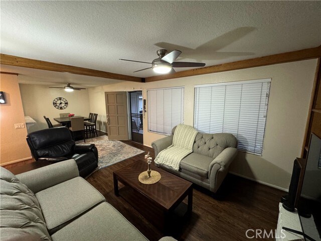 Foto del edificio - 22182 Cedar Pointe