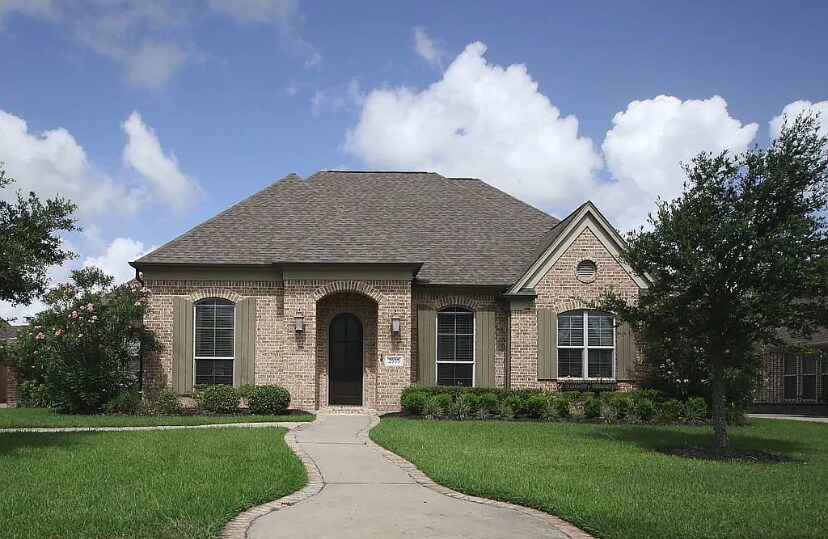 Primary Photo - 2555 Amberwood Dr