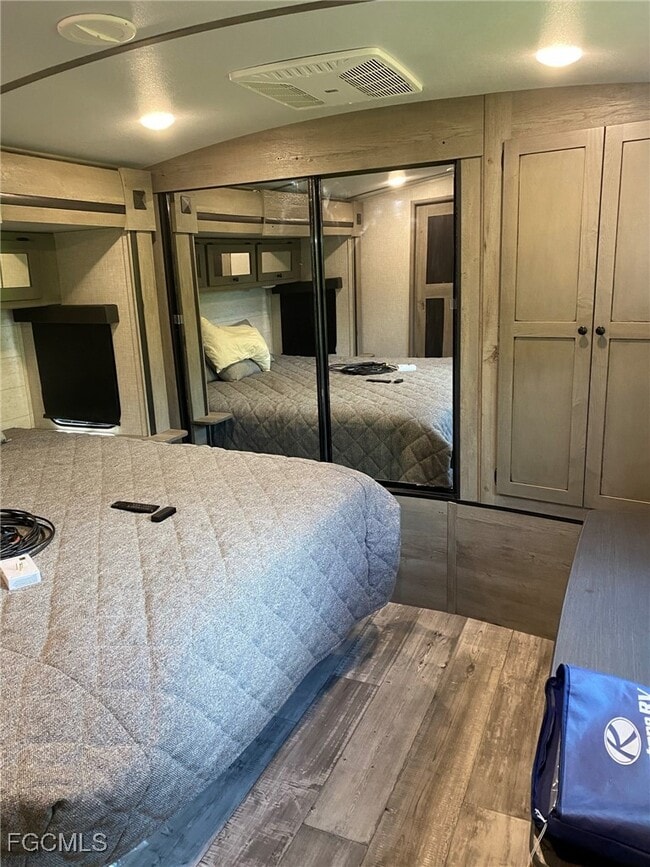 Building Photo - 380 Mahogany Ct