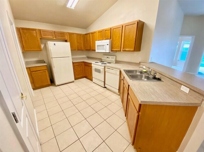 Foto del edificio - 3120 Rawcliffe Rd