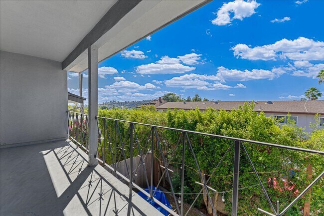Foto del edificio - 376 N. Avenue 57-22