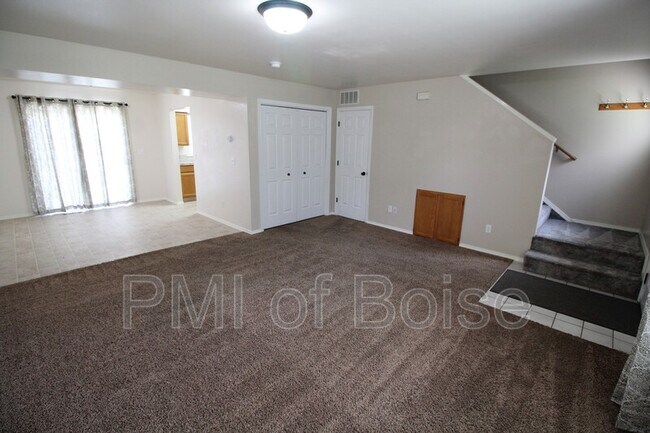 Foto del edificio - 633 W Idaho Ave