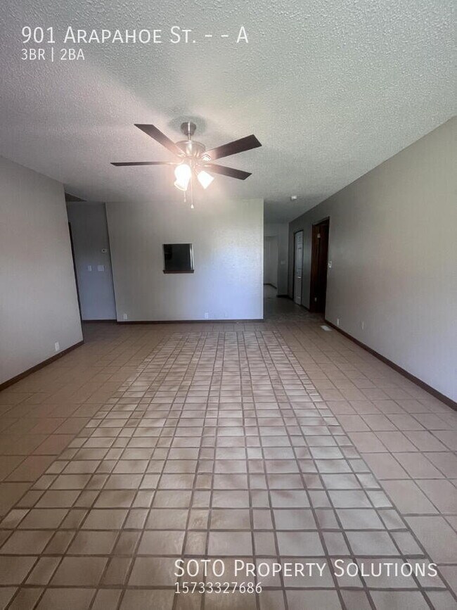 Building Photo - 901 Arapahoe Dr