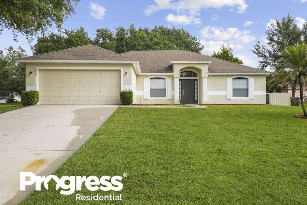 2233 Lake Pointe Cir, Leesburg, FL 34748 House Rental in Leesburg, FL