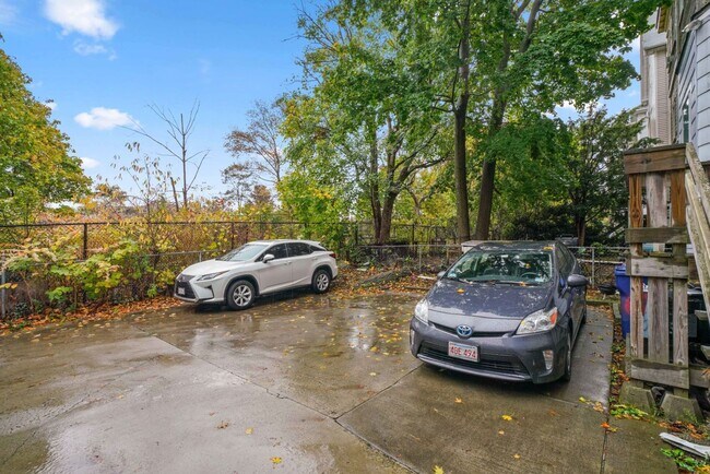 Foto del edificio - Great Mission Hill 4 bed