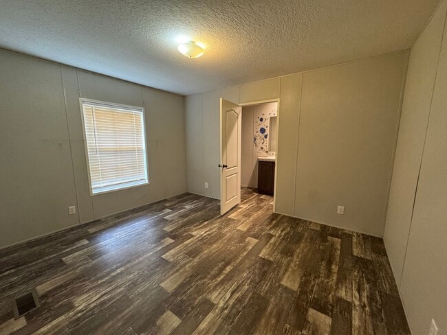 Foto del edificio - 2/2 in Marianna for $1,000