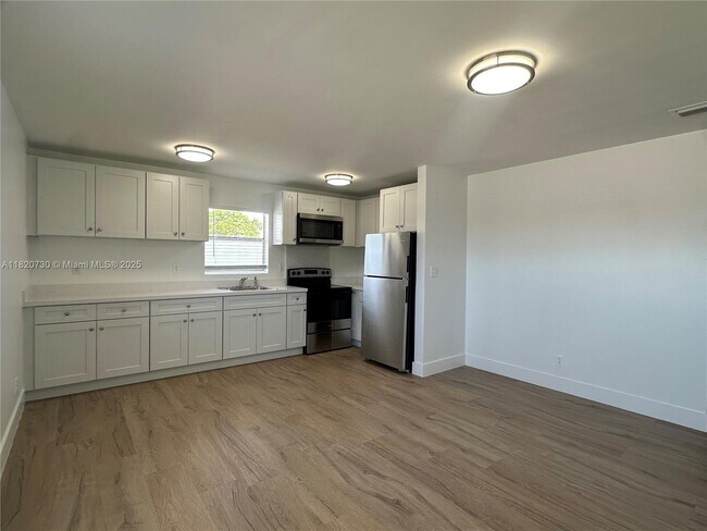 Foto del edificio - 5841 SW 36th Ct