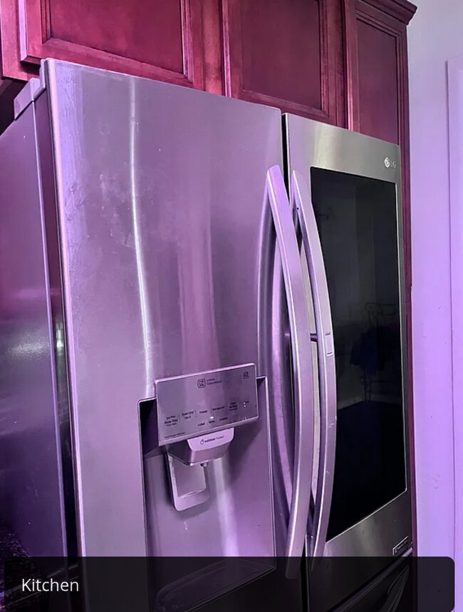 Foto del edificio - 8520 Lakewood Ave