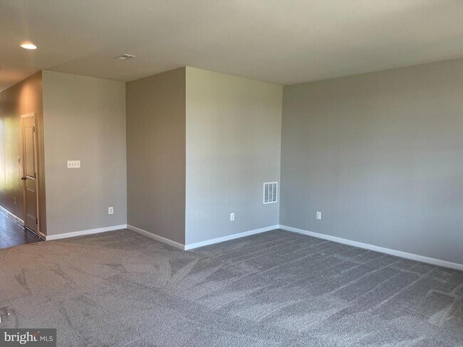 Foto del edificio - 419 Foxglove Way