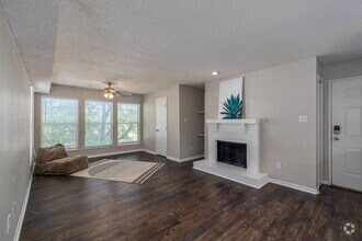Deluxe Topaz 1BD 1BA - Living Area - ReNew Chesterfield