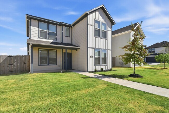 Foto del edificio - 4802 W Planetree St