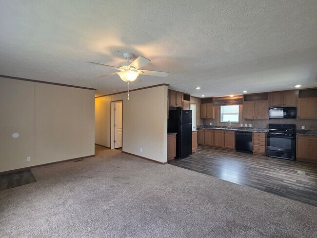 Foto del edificio - 429 Laurel Leah