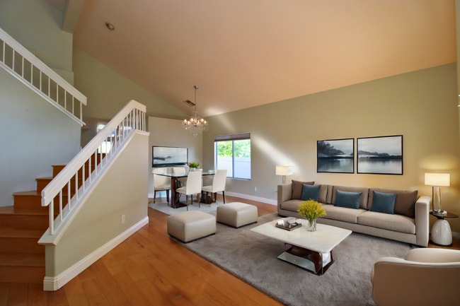 Building Photo - 1287 Sunglow Dr