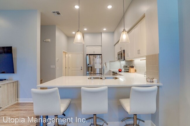 Foto del edificio - 3 br, 2.5 bath House - 143 Avenida Chapala...