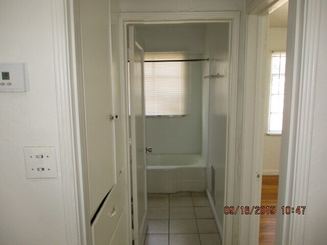 Building Photo - 221 Gass Ave