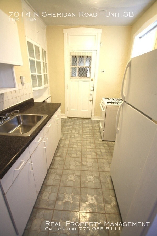 Foto del edificio - 7014 N Sheridan Rd