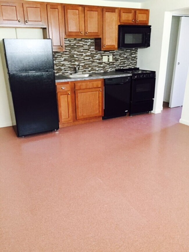 Foto del edificio - 558 Lowell Ave