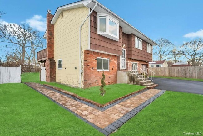 Foto del edificio - 5494 South Dr