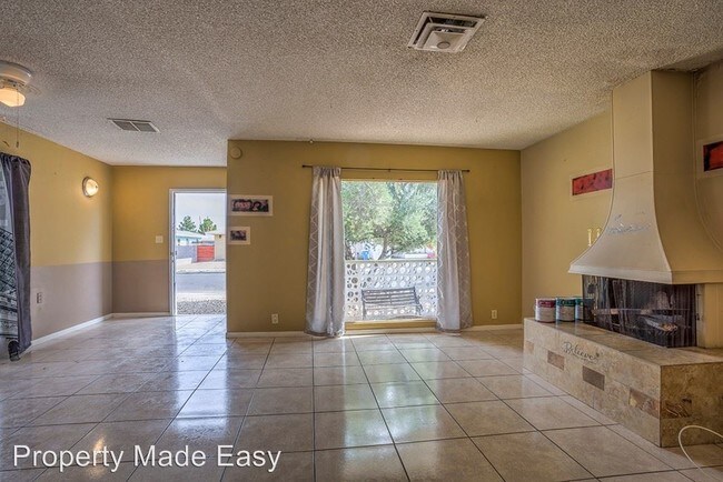 Foto del edificio - 3 br, 2 bath House - 1043 Canosa Ave