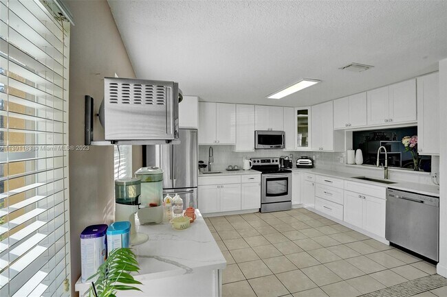 Building Photo - 4369 NW 69th Terrace