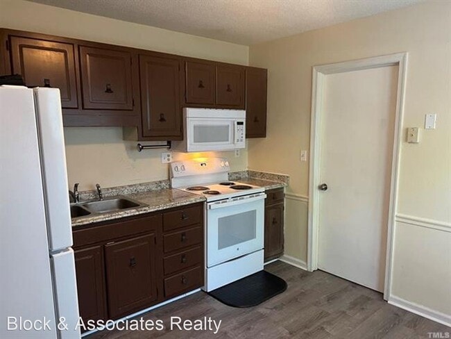 Building Photo - 3 br, 1.5 bath House - 2301 Keith Drive