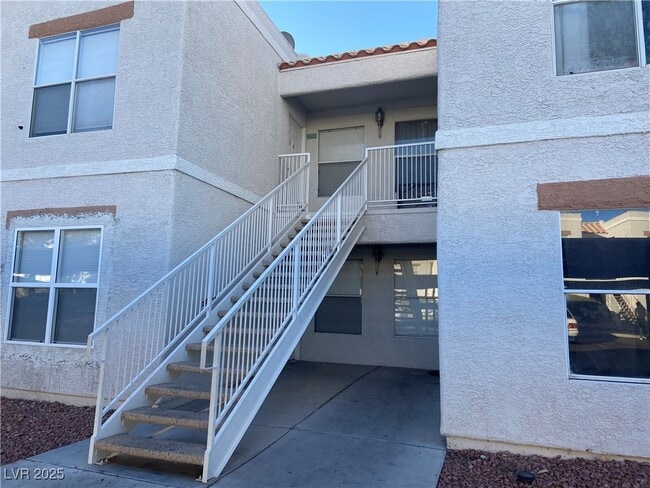 Foto del edificio - 6800 E Lake Mead Blvd