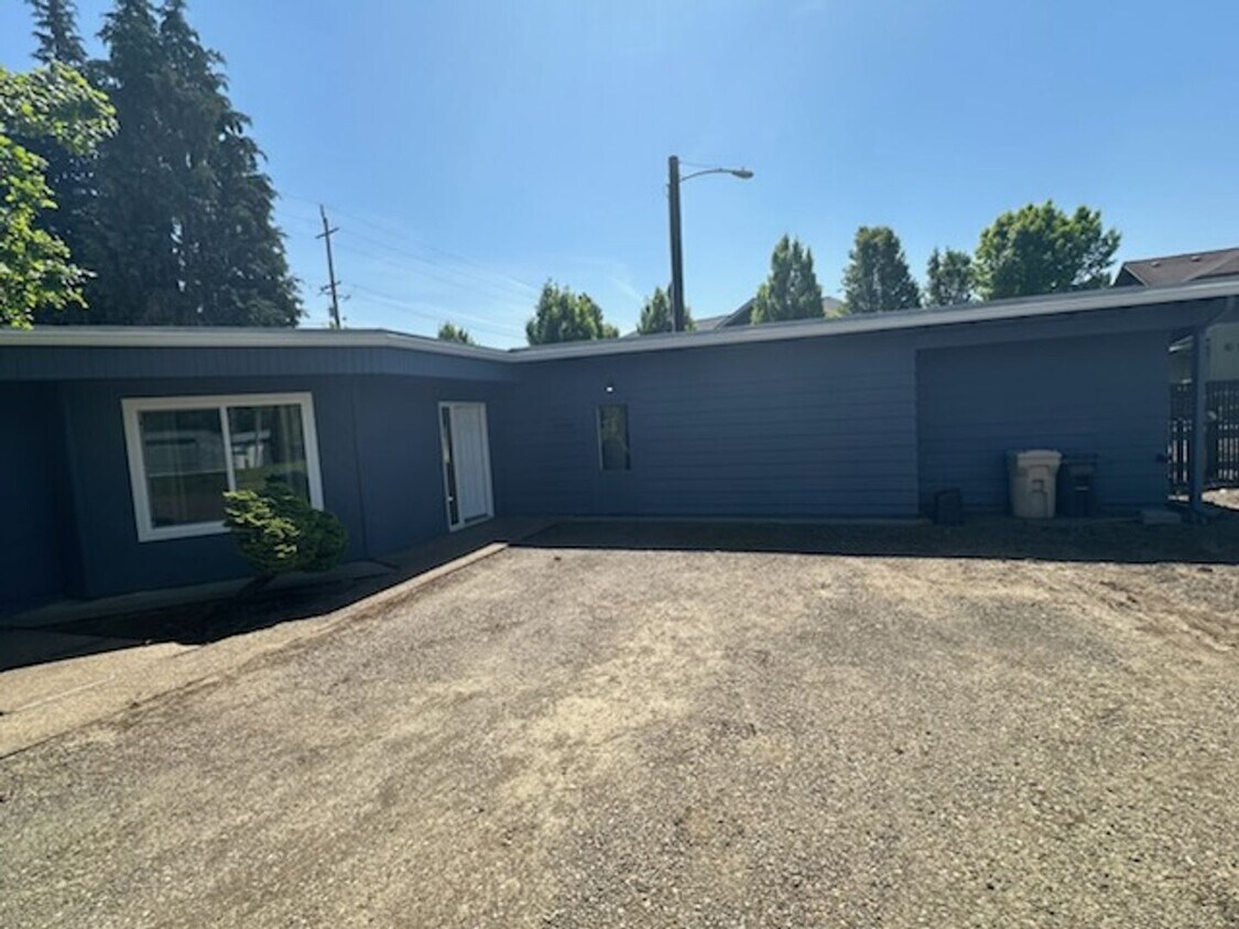 Available Now! One level 2 Bedroom and 2 ... - Available Now!  One level 2 Bedroom and 2 ...