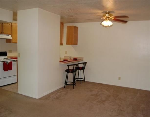 Building Photo - 355 Knowlton St