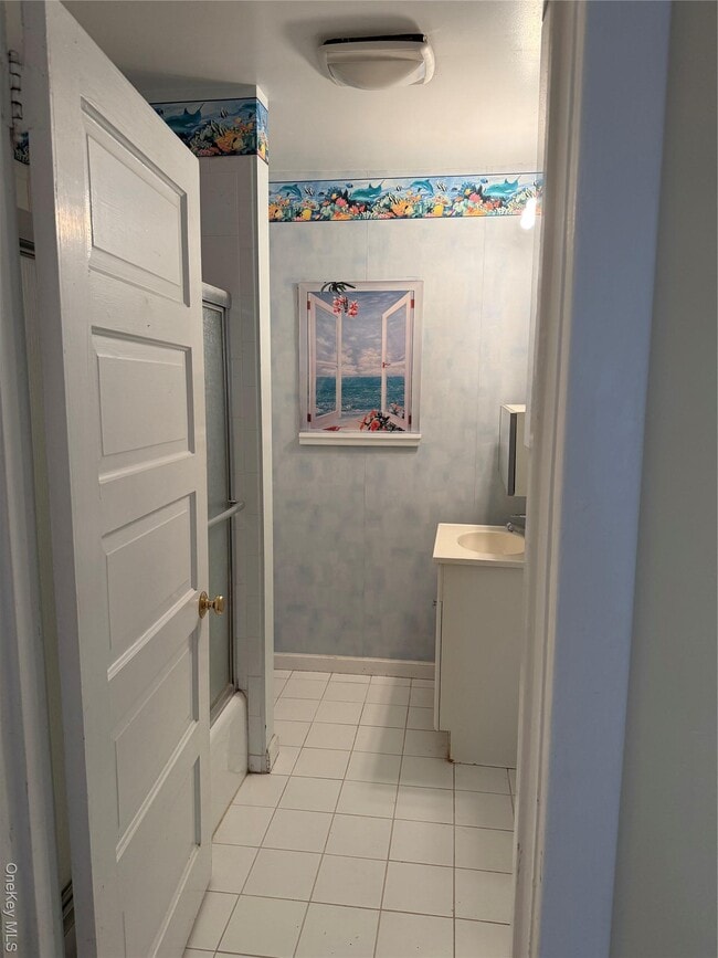 Building Photo - 63 Franklin Ave