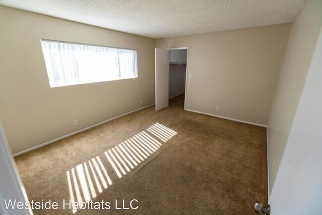 Foto del edificio - 24969 Walnut St