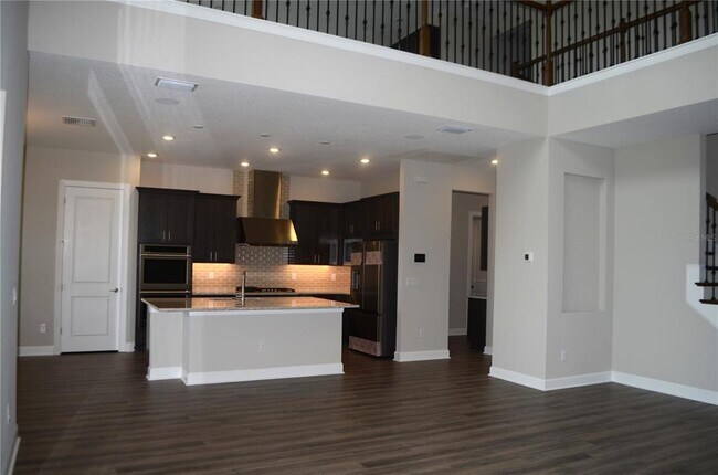 Foto del edificio - 34109 Tributary Ct