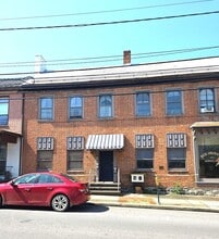 Building Photo - 203 Lincoln Way E