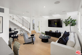 Building Photo - 1805 Penmar Ave