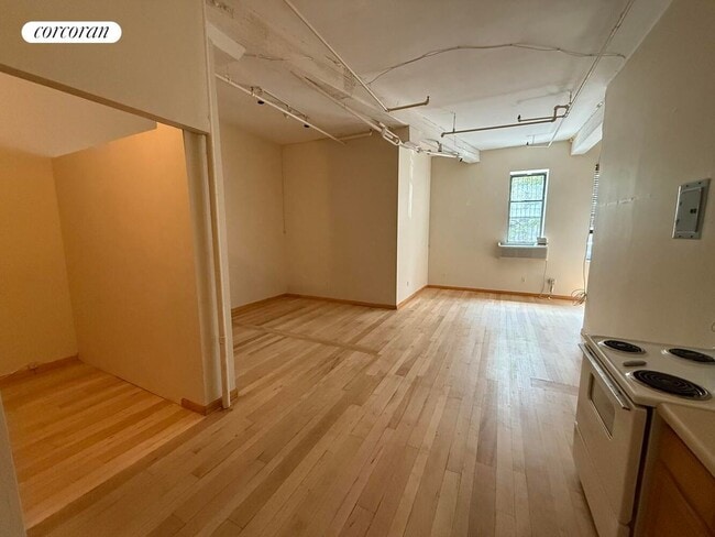 Building Photo - 125 Green St