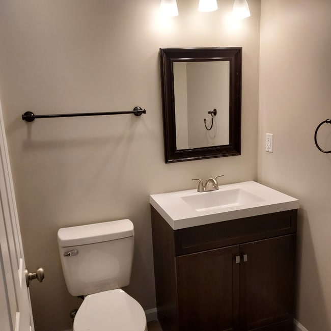 Building Photo - 106 Ridge Ct