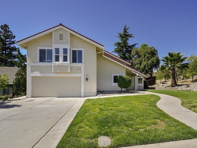 Building Photo - 3491 Clover Oak Dr