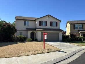 Building Photo - 2714 Twin Bridges Ln