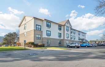 Building Photo - Furnished Studio-Chicago - Downers Grove