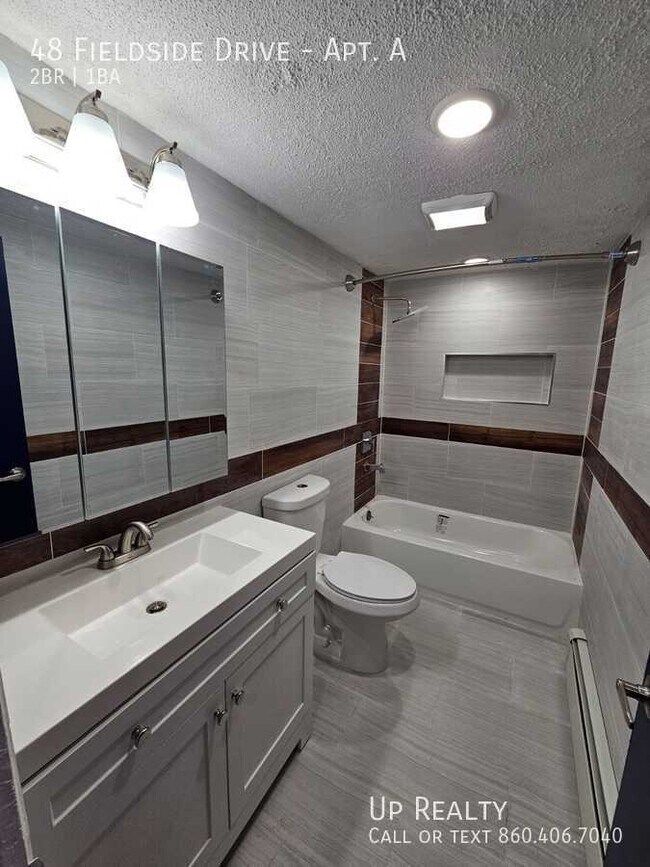 Foto del edificio - 48 Fieldside Dr