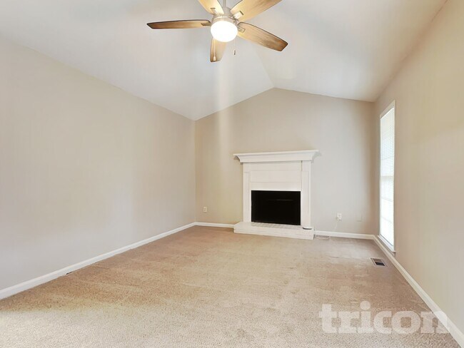 Building Photo - 48 Sumer Ln S